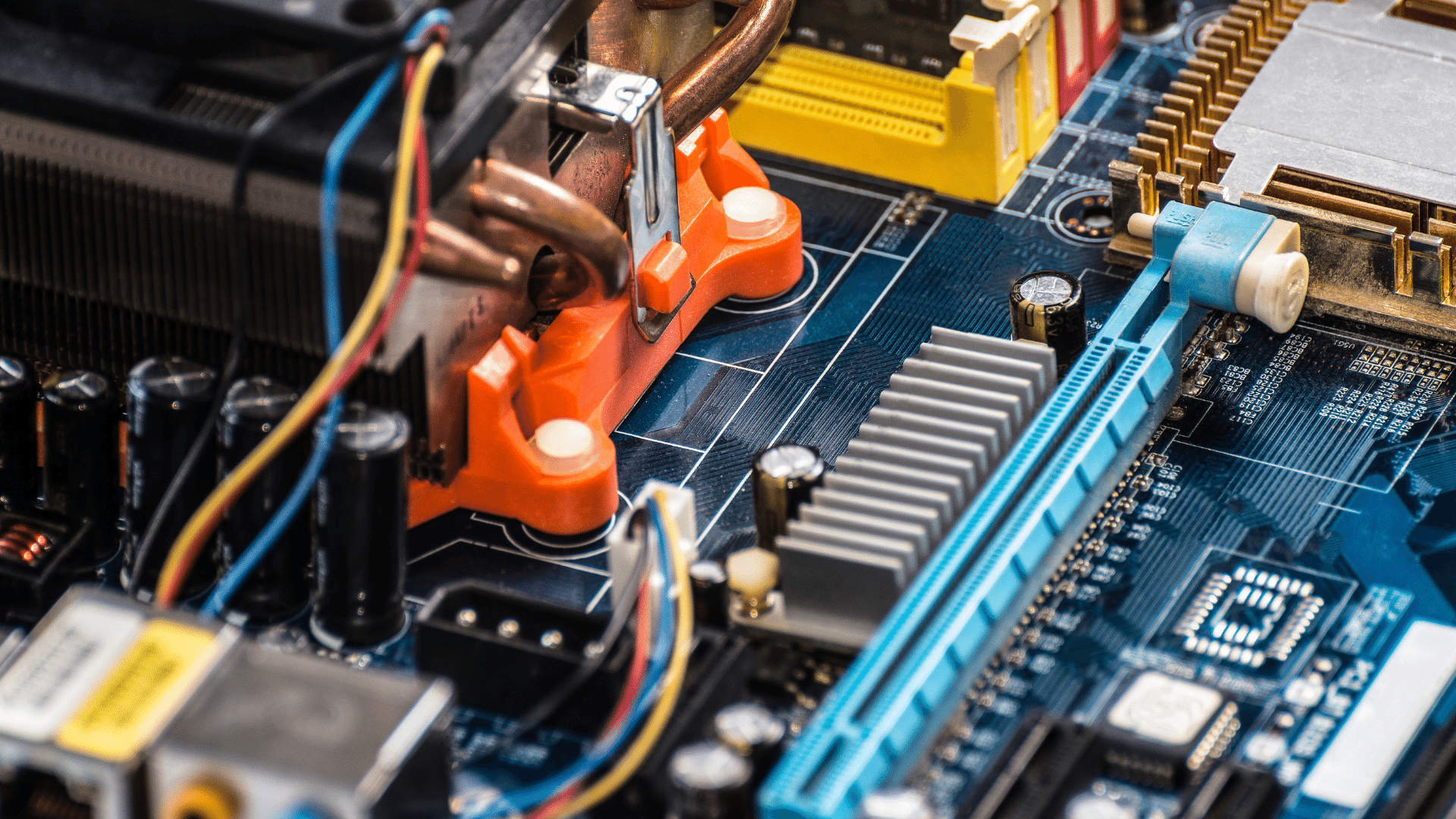 Che cos'è PCI Express?  Come funziona?