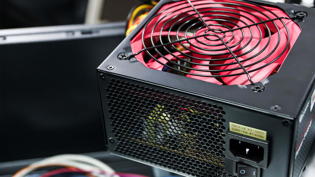 Alimentatore (PSU): approfondimento dettagliato sull'acquisto