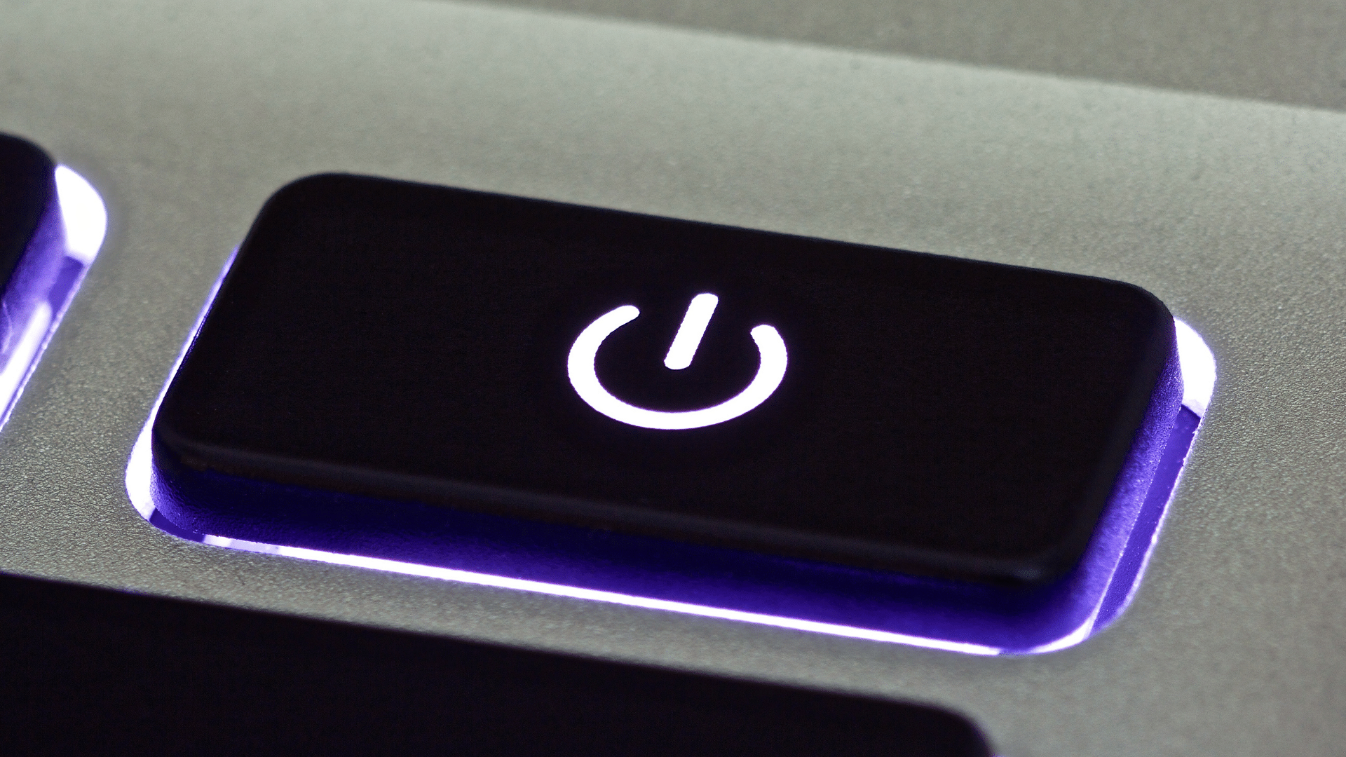 Sospendere, ibernare o spegnere il computer? Ecco quale dovresti scegliere..